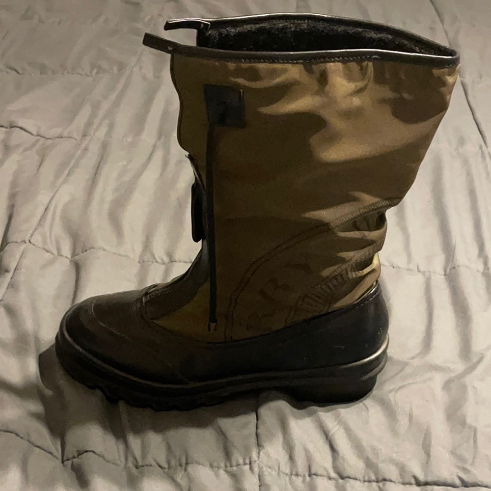 Men’s Burberry Army Green Boots